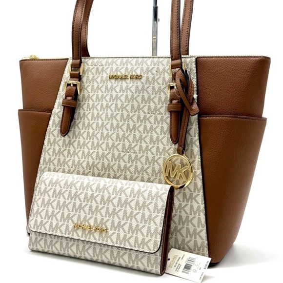 Michael Kors Large Charlotte Tote Bag & Matching Trifold Wallet Vanilla - Picture 1 of 12
